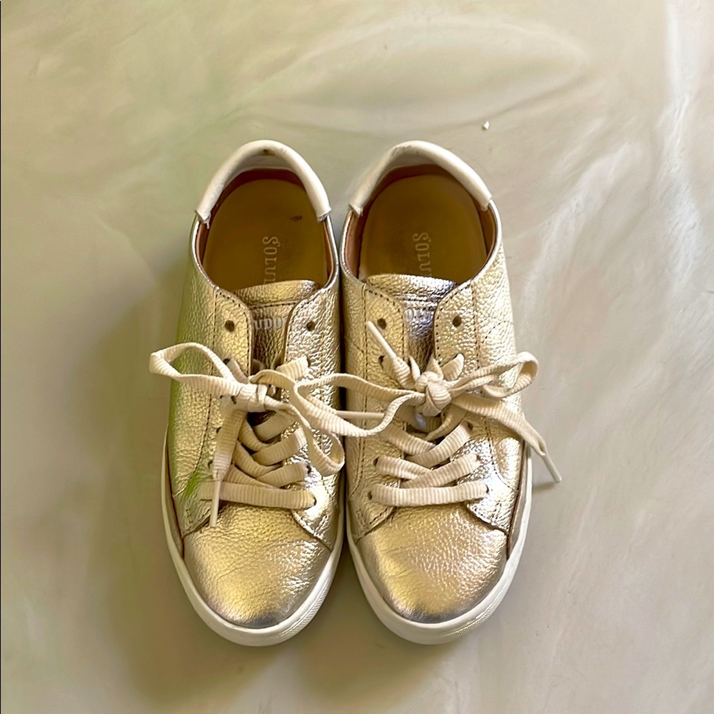 Soludos Gold Sneakers Casual Metallic Design